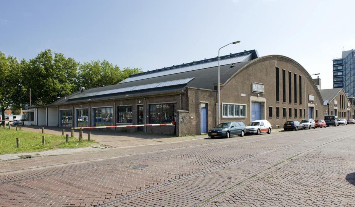 RAC Hallen Laakhaven-West Den Haag/RAC HAL Buitenkant.jpg