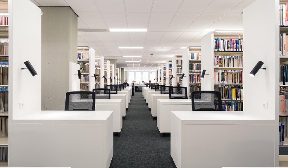 Universiteitsbibliotheek Groningen/Universiteitsbibliotheek (architect AG architecten fotograaf Ronald Schouten)4.jpg